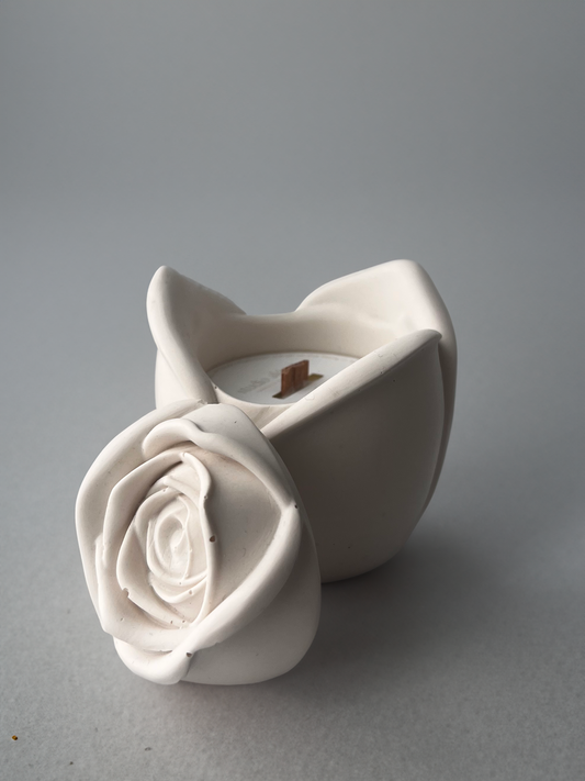 Rosebud Scented Wood Wick Soy Candle